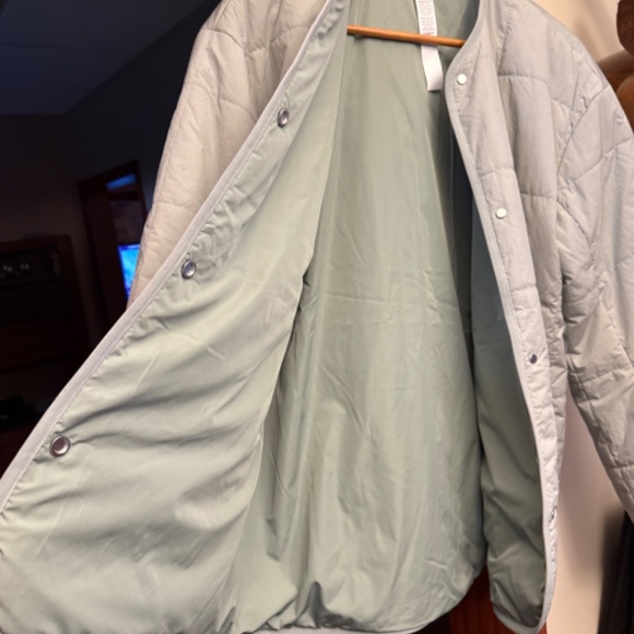 Women's Lulu Lemon Quilted Jacket - Size Small - Picture 3 of 3